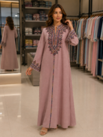 ⁦جلابية نسائية مطرزة للمناسبات والجمعات – حلاوة قطن_ ياسمين ٧⁩ - الصورة ⁦2⁩